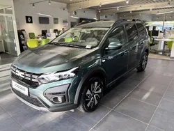 Grün Neu 2025 Dacia Jogger Expression Limousine | 23.420 € (Fairer Preis)