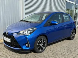 Blau Gebraucht 2018 Toyota Yaris Team Kleinwagen | 9.990 € (Guter Preis)