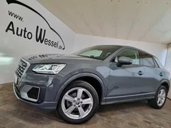 Grau Gebraucht 2019 Audi Q2 Sport SUV | 22.850 € (Etwas zu teuer)