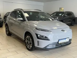 Grau Gebraucht 2021 Hyundai Kona Trend SUV | 15.500 € (Superpreis)