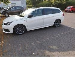 Weiß Gebraucht 2020 Peugeot 308 GT Kombi | 13.900 € (Guter Preis)