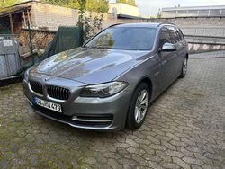 Grau Gebraucht 2016 BMW 520 Kombi | 11.999 € (Guter Preis)