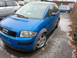 Blau Gebraucht 2003 Audi A2 Kleinwagen | 2.600 € (Teuer)