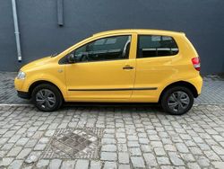 Gelb Gebraucht 2005 VW Fox Kleinwagen | 1.600 € (Fairer Preis)
