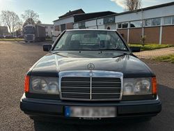Blau Gebraucht 1990 Mercedes 230 Coupé | 9.199 €