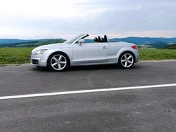 Silber Gebraucht 2011 Audi TT Roadster S-Line Cabrio | 11.999 € (Guter Preis)