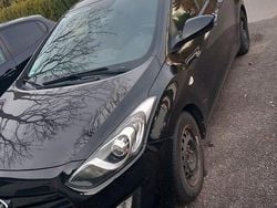 Schwarz Gebraucht 2012 Hyundai i30 Intro Edition Limousine | 5.600 € (Fairer Preis)