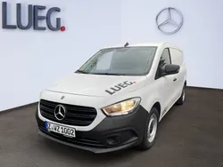 Arktikweiß Gebraucht 2024 Mercedes Citan 113 Van / Kleinbus | 26.055 € (Fairer Preis)