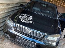 Schwarz Gebraucht 2005 Opel Astra Cabriolet Cabrio | 1.750 €