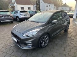 Grau Gebraucht 2018 Ford Fiesta ST-Line Kleinwagen | 10.700 € (Fairer Preis)