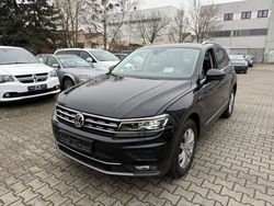 Deep black perleffekt Gebraucht 2017 VW Tiguan Highline SUV | 20.990 € (Superpreis)