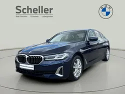 Tansanitblau ii metallic Gebraucht 2021 BMW 530 Sport Line Limousine | 35.900 € (Fairer Preis)
