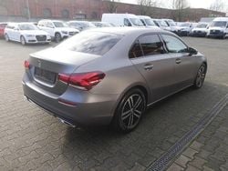 Grau Gebraucht 2022 Mercedes A220 Business Limousine | 19.950 € (Guter Preis)
