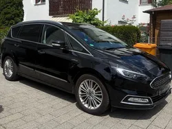 Schwarz Gebraucht 2017 Ford S-MAX Vignale Van / Kleinbus | 20.600 € (Fairer Preis)