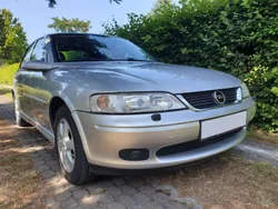 Silber Gebraucht 2001 Opel Vectra Limousine | 850 € (Guter Preis)