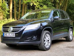 Schwarz Gebraucht 2009 VW Tiguan Trendline SUV | 6.950 € (Etwas zu teuer)