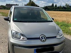 Silber Gebraucht 2022 VW e-up! Kleinwagen | 16.600 € (Fairer Preis)