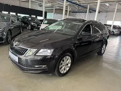 Schwarz Gebraucht 2019 Skoda Octavia Style Kombi | 18.900 € (Teuer)