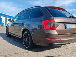 Braun Gebraucht 2013 Skoda Octavia Kombi | 5.200 € (Fairer Preis)