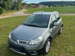 Grau Gebraucht 2011 Fiat Sedici SUV | 4.000 € (Fairer Preis)
