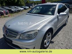 Silber Gebraucht 2009 Mercedes CLC220 Kleinwagen | 3.690 € (Fairer Preis)