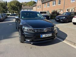 Schwarz Gebraucht 2019 VW Tiguan Allspace R-line SUV | 30.800 € (Fairer Preis)