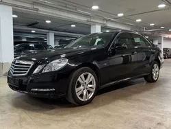 Obsidianschwarz metalliclack Gebraucht 2012 Mercedes E200 Limousine | 12.490 € (Fairer Preis)