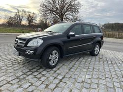 Schwarz Gebraucht 2009 Mercedes GL320 SUV | 13.600 €