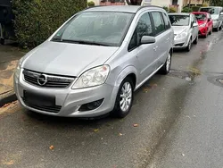 Silber Gebraucht 2009 Opel Zafira Van / Kleinbus | 2.800 € (Fairer Preis)