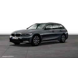 Grau Gebraucht 2022 BMW 330e Kombi | 40.650 € (Teuer)