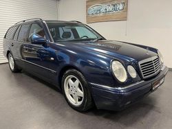 Blau Gebraucht 1999 Mercedes E320 Avantgarde Kombi | 2.990 € (Guter Preis)