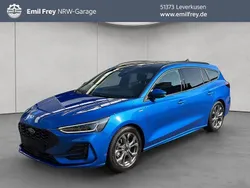 Desert island blue metallic Gebraucht 2024 Ford Focus ST-Line Limousine | 24.895 € (Guter Preis)
