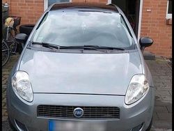 Grau Gebraucht 2007 Fiat Grande Punto Kleinwagen | 2.300 € (Etwas zu teuer)
