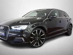Mythosschwarz Gebraucht 2017 Audi A3 e-tron Comfort Kleinwagen | 17.990 € (Teuer)