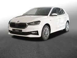 Weiß Gebraucht 2025 Skoda Fabia Drive Limousine | 21.490 € (Fairer Preis)
