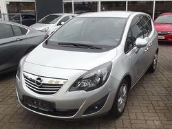 Silber Gebraucht 2011 Opel Meriva Innovation Van / Kleinbus | 6.800 € (Etwas zu teuer)
