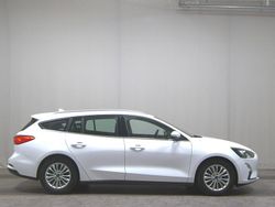 Frostweiß Gebraucht 2020 Ford Focus Titanium Kombi | 14.780 € (Guter Preis)