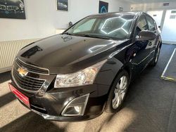 Schwarz Gebraucht 2013 Chevrolet Cruze Limousine | 4.390 € (Fairer Preis)