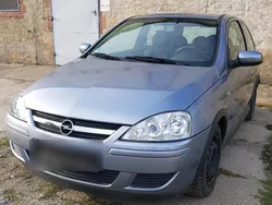 Grau Gebraucht 2005 Opel Corsa Kleinwagen | 2.000 € (Fairer Preis)