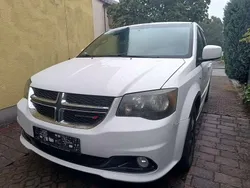 Weiß Gebraucht 2014 Dodge Grand Caravan Van / Kleinbus | 11.995 € (Fairer Preis)
