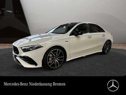 Weiß Gebraucht 2023 Mercedes A35 AMG AMG Limousine | 41.990 € (Fairer Preis)