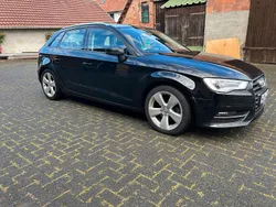 Schwarz Gebraucht 2013 Audi A3 Sportback Ambition Kleinwagen | 8.990 € (Fairer Preis)