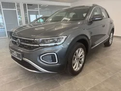 Grau Gebraucht 2024 VW T-Roc IQ Drive SUV | 29.900 € (Guter Preis)