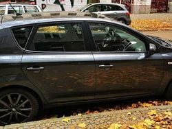 Grau Gebraucht 2012 Kia Ceed Spirit Limousine | 4.950 € (Guter Preis)