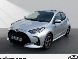 Silber Gebraucht 2025 Toyota Yaris Hybrid Comfort Limousine | 24.480 € (Fairer Preis)