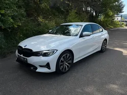 Weiß Gebraucht 2019 BMW 320 Sport Line Limousine | 36.492 €