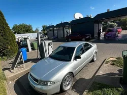 Silber Gebraucht 2000 Audi A4 S-Line Limousine | 1.650 € (Superpreis)