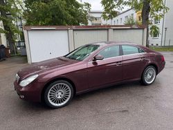 Rot Gebraucht 2005 Mercedes CLS350 Coupé | 13.500 € (Teuer)