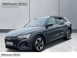 Grau Gebraucht 2024 Audi Q8 e-tron S-Line SUV | 58.990 € (Teuer)