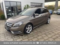 Grau Gebraucht 2012 Mercedes B200 Van / Kleinbus | 15.900 € (Etwas zu teuer)